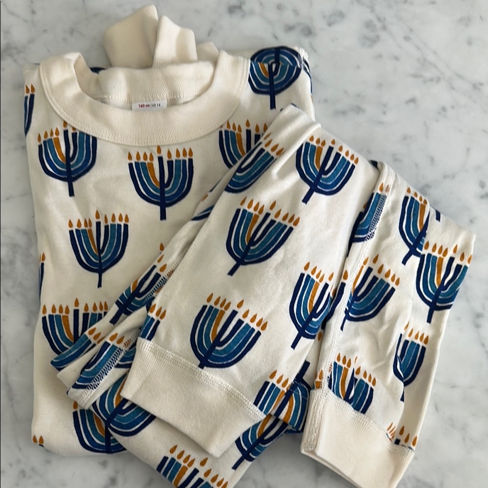 Hanna Andersson Cream and Blue Menorah Sweatshirt